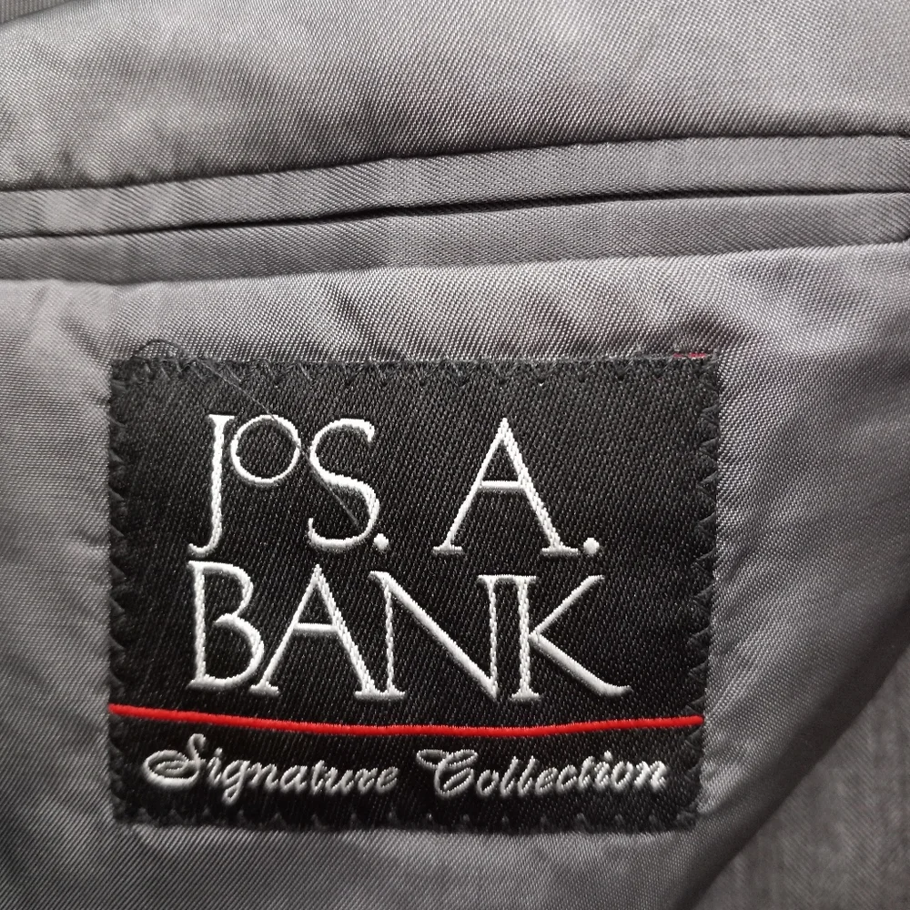 Jos. A Bank Men's Gray Fine Herringbone Subtle Stripes Pattern Suit